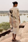 Shop_Kharakapas_Pink Cotton Embroidery V-neck Ibis Art Print Kaftan _at_Aza_Fashions