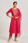 Buy_Asaga_Red Organza Embroidered Round Straight Kurta Pant Set _at_Aza_Fashions