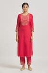 Asaga_Red Organza Embroidered Round Straight Kurta Pant Set _Online_at_Aza_Fashions