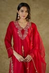 Buy_The Aarya_Red Pure Handwoven Chanderi Hand Embroidery Floral V Neck Kurta Palazzo Set _Online_at_Aza_Fashions