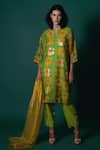 Buy_Priti Prashant_Green Silk Organza Embellished Floral Notched Tarina Poppy Print Kurta Set _at_Aza_Fashions