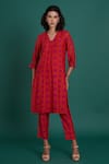 Buy_Priti Prashant_Red Mul Cotton Silk Printed Poppy V Juana Floral Kurta And Pant Set  _at_Aza_Fashions