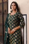 Buy_Geroo Jaipur_Green Kurta And Sharara Silk Woven Floral Round Banarasi Set 