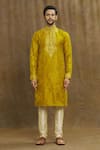 Arihant Rai Sinha_Multi Color Art Banarasi Silk Embroidered Thread Floral Kurta With Churidar _Online_at_Aza_Fashions