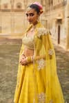 Buy_LASHKARAA_Yellow Brocade Embroidery Thread Scoop Neck Geometric Textured Lehenga Set_Online_at_Aza_Fashions