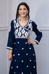 House of Chikankari_Blue Rayon Embroidery Chikankari Scoop V Neck Aariz Kurta With Pant  _Online_at_Aza_Fashions