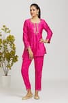 Buy_Naintara Bajaj_Pink Chanderi, Cotton Mirrors Round Neck Mukaish Embroidered Tunic With Pant _Online_at_Aza_Fashions