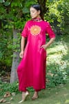 Ekavira_Pink Chanderi, Silk Embroidery Round Neck Gulab Patch Kurta Set _Online_at_Aza_Fashions