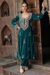 Buy_House of Chikankari_Green Velvet Hand Embroidery Chikankari Work Straight Kurta And Pant Set  _at_Aza_Fashions