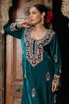 Shop_House of Chikankari_Green Velvet Hand Embroidery Chikankari Work Straight Kurta And Pant Set  _Online_at_Aza_Fashions