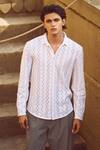 Dash And Dot_White Cotton Geometric Pattern Shirt _Online_at_Aza_Fashions