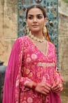 Buy_KARAJ JAIPUR_Pink Kurta Chinnon Embroidered Sequin V Neck And Gota Pant Set 