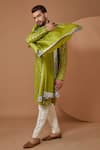 Buy_Kasbah_Green Silk Embroidery Mirror Kurta With Stole _at_Aza_Fashions