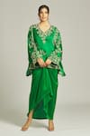 Buy_Anamika Khanna_Emerald Green Silk Embroidered Cut Dana Kurta V Neck Floral Draped Skirt Set _at_Aza_Fashions