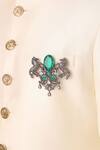 Cosa Nostraa_Grey Roshan-e-sawaar Carved Work Brooch _Online_at_Aza_Fashions