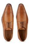 Hats Off Accessories_Brown Textured Leather Oxford Shoes  _Online