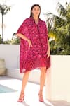 Buy_Zariaah_Pink Viscose Silk Lost Hearts Print Collar Neck Kaftan  _at_Aza_Fashions