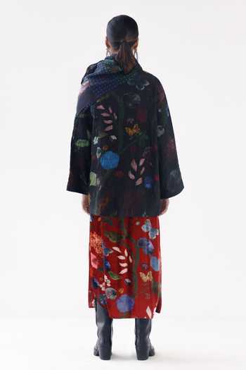 Shop_Yavi_Black Silk Collared Margo Jacket _at_Aza_Fashions