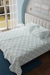 Buy_Houmn_White Cotton Leaf Galaxia Pattern Bedsheet Set _at_Aza_Fashions