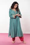 Shop_Pants and Pajamas_Green Chanderi Embroidery Zari Thread Notched Flower Kurta Pant Set _Online_at_Aza_Fashions