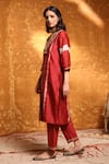 Buy_Shivani Bhargava_Maroon Handloom Chanderi Embroidery Thread V Neck Tie Dye Kurta Set 