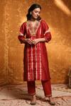 Buy_Shivani Bhargava_Maroon Handloom Chanderi Embroidery Thread V Neck Tie Dye Kurta _at_Aza_Fashions