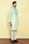 Samyukta Singhania_Green Silk Embroidery Paisley Kurta Set _at_Aza_Fashions