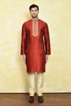 Buy_Samyukta Singhania_Maroon Art Silk Embroidery Dori Mandarin Collar Kurta Set _Online_at_Aza_Fashions