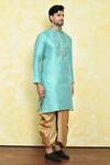 Samyukta Singhania_Green Art Silk Embroidered Paisley Placket Kurta Set _at_Aza_Fashions