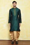 Buy_Samyukta Singhania_Green Art Silk Embroidered Leaf Placket Kurta Set _Online_at_Aza_Fashions