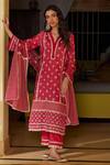 Buy_Mulmul_Red 100% Pure Mulmul Embroidered Floral V Neck Anvesa Kurta Set _at_Aza_Fashions