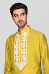 Sanjev Marwaaha_Green Cotton Silk Embellished 3d Applique Floral Pattern Kurta With Pant _Online_at_Aza_Fashions