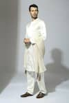 Masumi Mewawalla_White Silk Embroidered Leaf Kurta Set With Stole _Online_at_Aza_Fashions