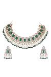 Buy_Auraa Trends_Green Stones, Zari And Kundan Embellished Necklace Set _Online_at_Aza_Fashions