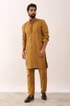 Buy_Son of A Noble Snob_Yellow 100% Linen Plain Viraj Straight Solid Kurta And Pant Set _at_Aza_Fashions