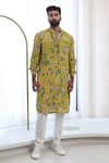 Mahima Mahajan_Yellow Moss Crepe Printed Floral Asim Kurta And Pant Set _Online_at_Aza_Fashions