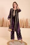 Buy_Surabhi Arya_Purple Velvet Vintage Flora Embroidery V Neck Kurta With Pant _at_Aza_Fashions