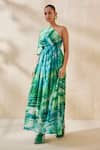 Ankita Dharman_Green Chiffon Abstract One Shoulder Nada Pattern Kaftan _Online_at_Aza_Fashions