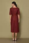 Shop_Naintara Bajaj_Maroon Slub Cotton Plain V Neck Solid Side String Tie Up Midi Dress _at_Aza_Fashions