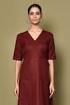 Naintara Bajaj_Maroon Slub Cotton Plain V Neck Solid Side String Tie Up Midi Dress _Online_at_Aza_Fashions