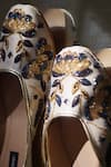 Buy_Shradha Hedau Footwear Couture_Beige Embroidery Blake Juttis _Online_at_Aza_Fashions