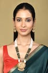 Samyukta Singhania_Green Kundan Dancing Figurine Cutwork Embellished Necklace Set _at_Aza_Fashions