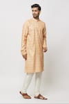 Arihant Rai Sinha_Peach Silk, Dupion Embroidery Fleur Jaal Print Kurta Set _Online_at_Aza_Fashions