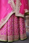 Buy_Weaver Story_Pink Lehenga Georgette Bandhani Sweetheart Neck Banarasi Art Bridal Set _Online_at_Aza_Fashions