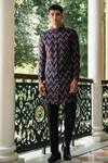 Buy_TAJIRI_Black Embroidery Thread Valiant Chevron Pattern Sherwani Set _at_Aza_Fashions