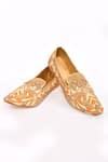 Aryavir Malhotra_Brown Embroidered Thread Floral Juttis _Online_at_Aza_Fashions