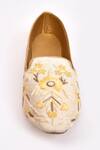 Shop_Aryavir Malhotra_Cream Hand Embroidery Flower Work Juttis _Online_at_Aza_Fashions