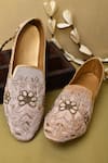 Shop_Aryavir Malhotra_Brown Hand Embroidery Flower Pattern Work Juttis 