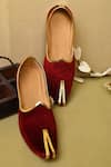 Buy_Aryavir Malhotra_Red Plain Winged Tip Velvet Juttis _at_Aza_Fashions