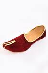 Shop_Aryavir Malhotra_Red Plain Winged Tip Velvet Juttis _Online_at_Aza_Fashions